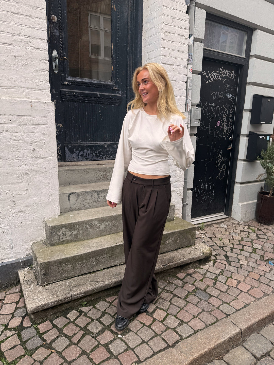KLARA TOP LS | WAISTED hvítt