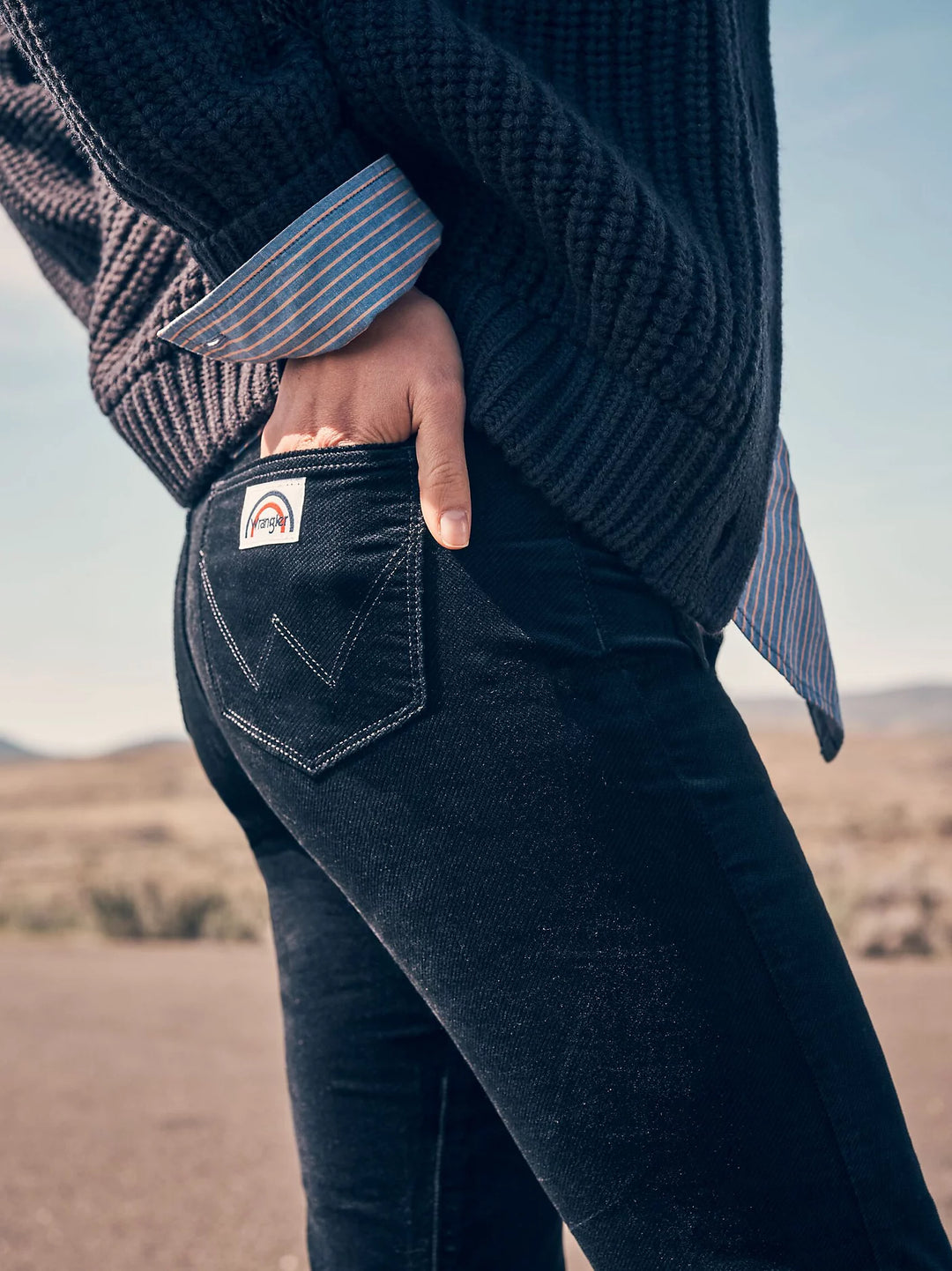 JEANS FLARE DARK NAVY – Hon+Hann