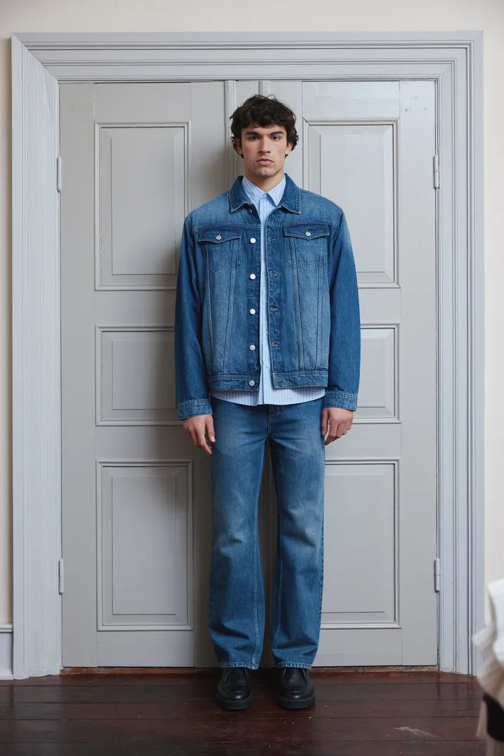 JEANS | HALLUND