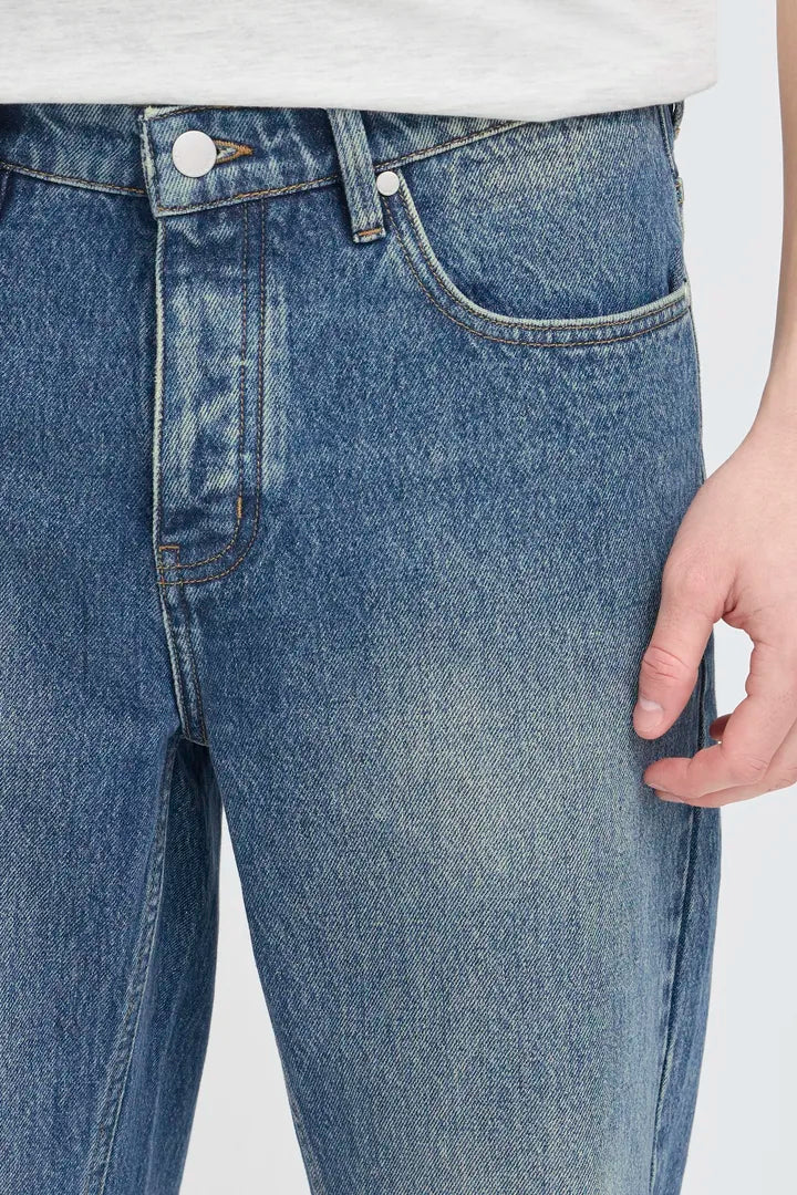 JEANS | HALLUND