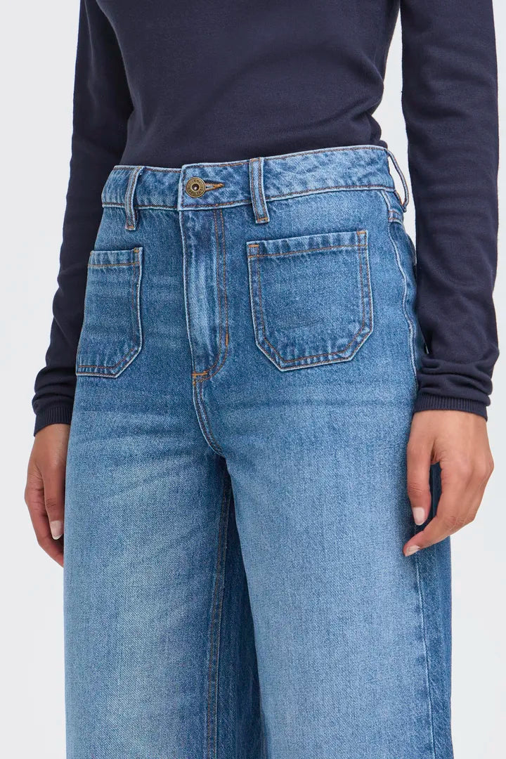 JEANS | PAMALA