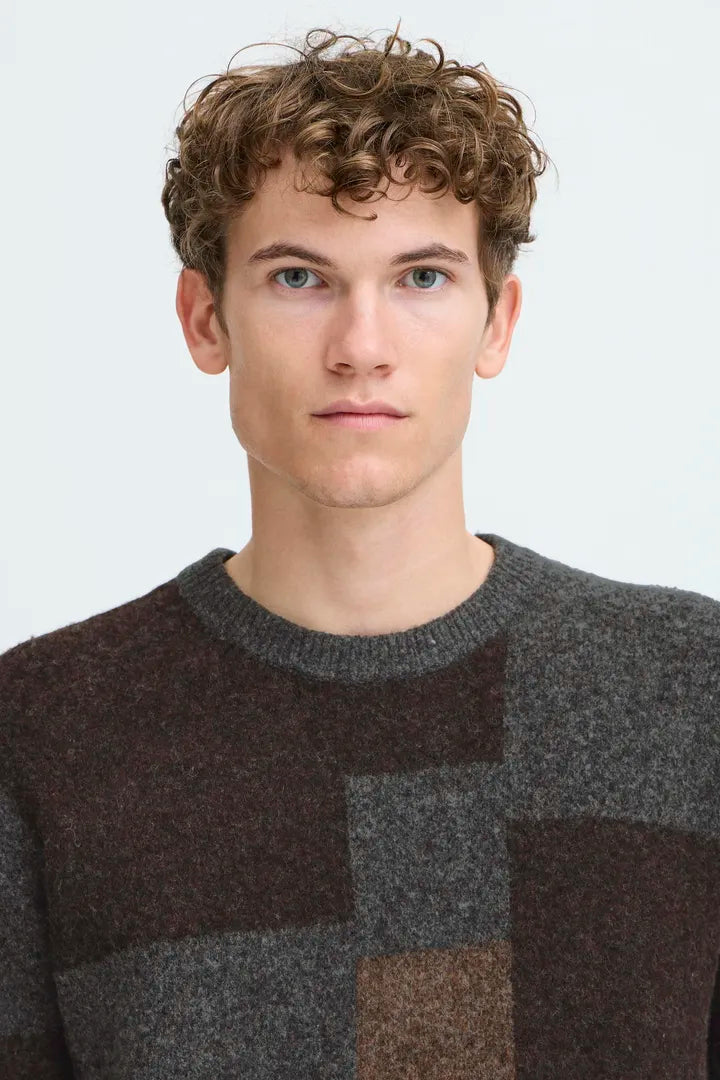 TROYGGJA | WIREN