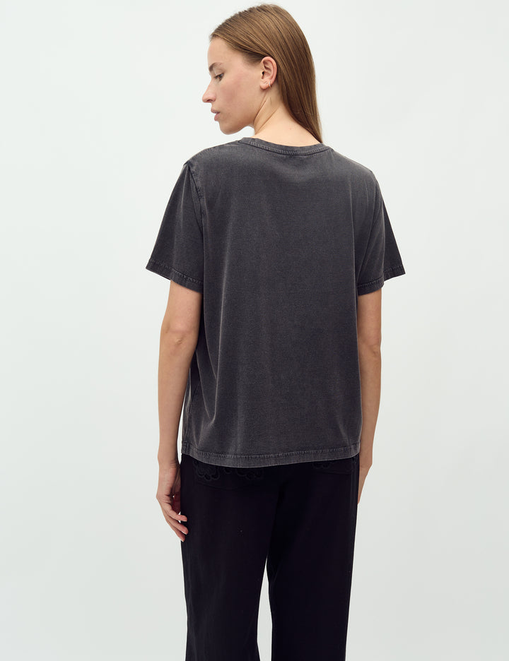T-SHIRT | WORLD