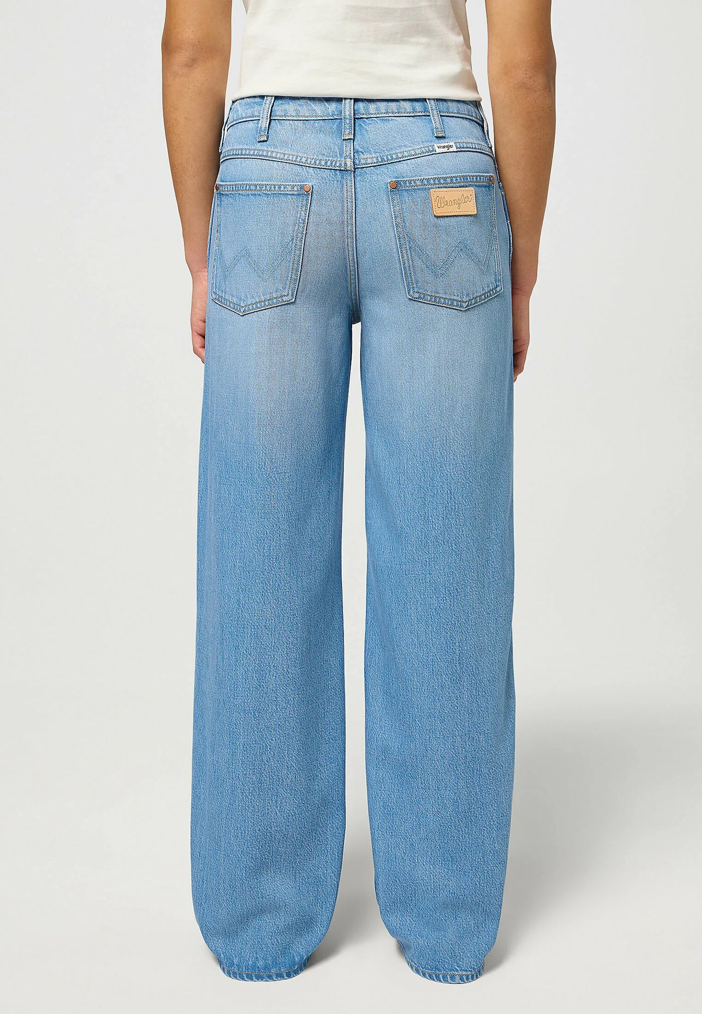 JEANS | WORLD WIDE BETTY