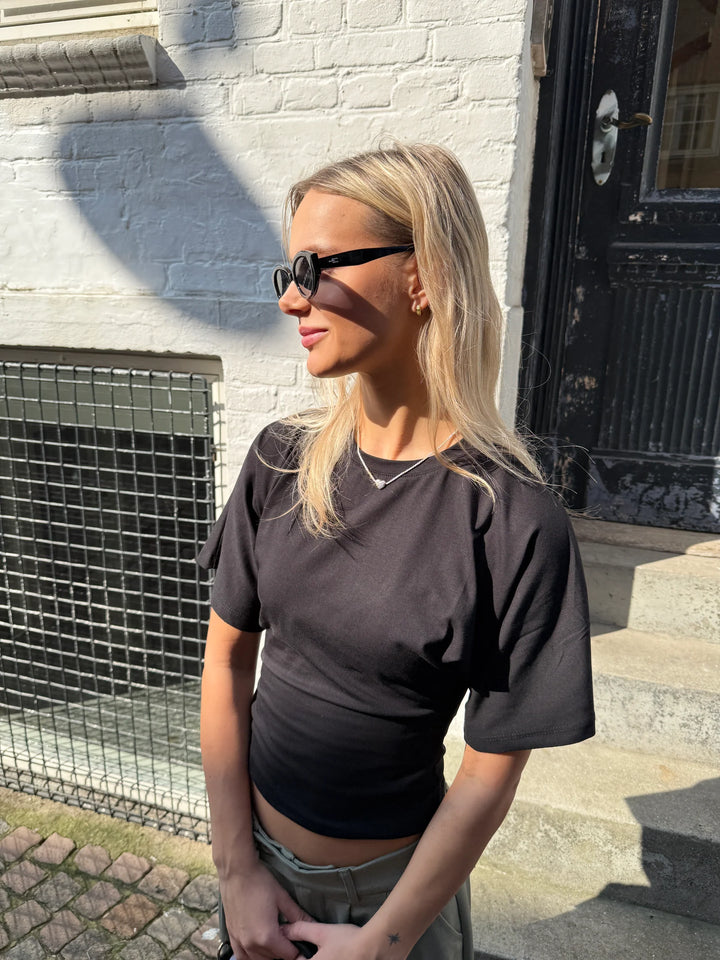 KLARA TOP LS | WAISTED svart