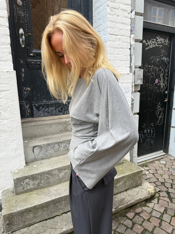 KLARA TOP LS | WAISTED grey