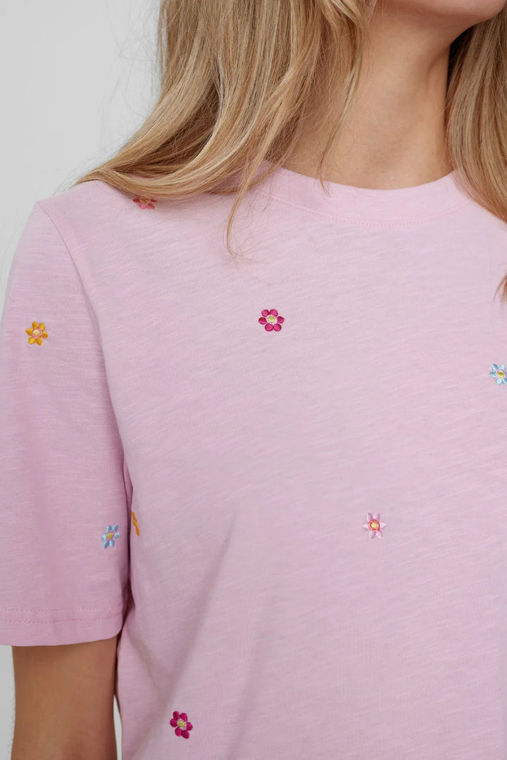 T-SHIRT | PILAR