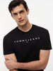 T-SHIRTS | LINEAR LOGO svart