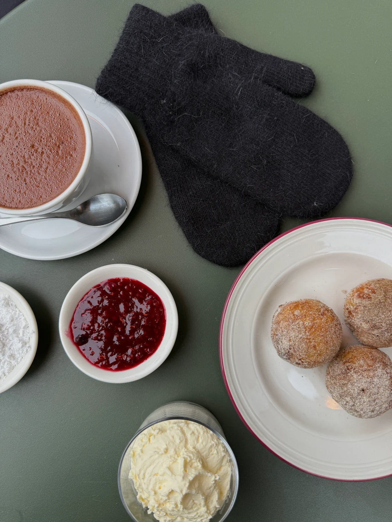 VØTTUR | LOLA svart