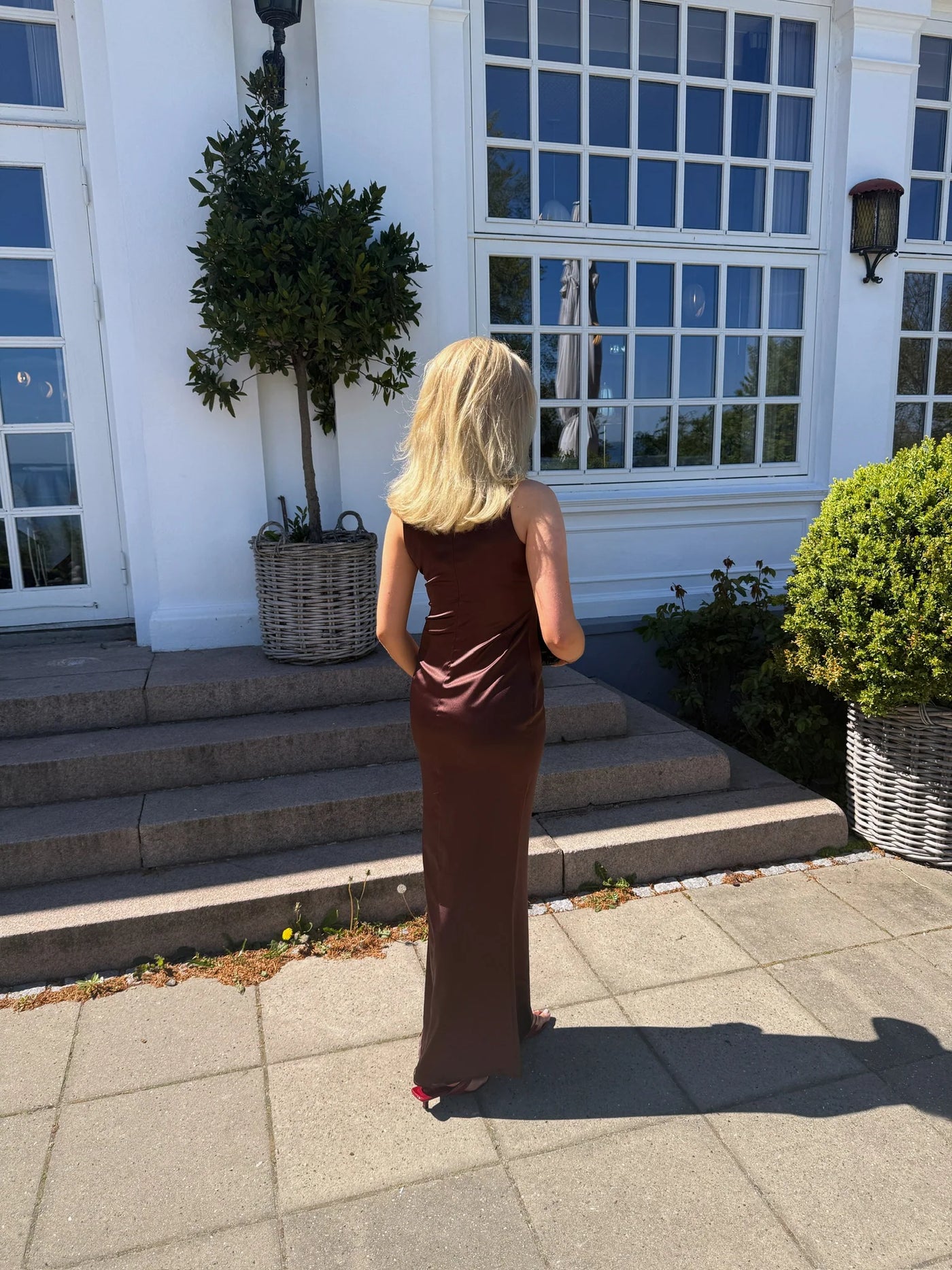 KJÓLI | ELLA brown