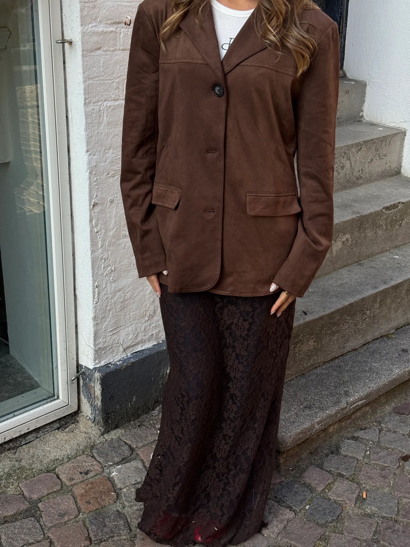 NIÐURDEILUR | AISHA brown