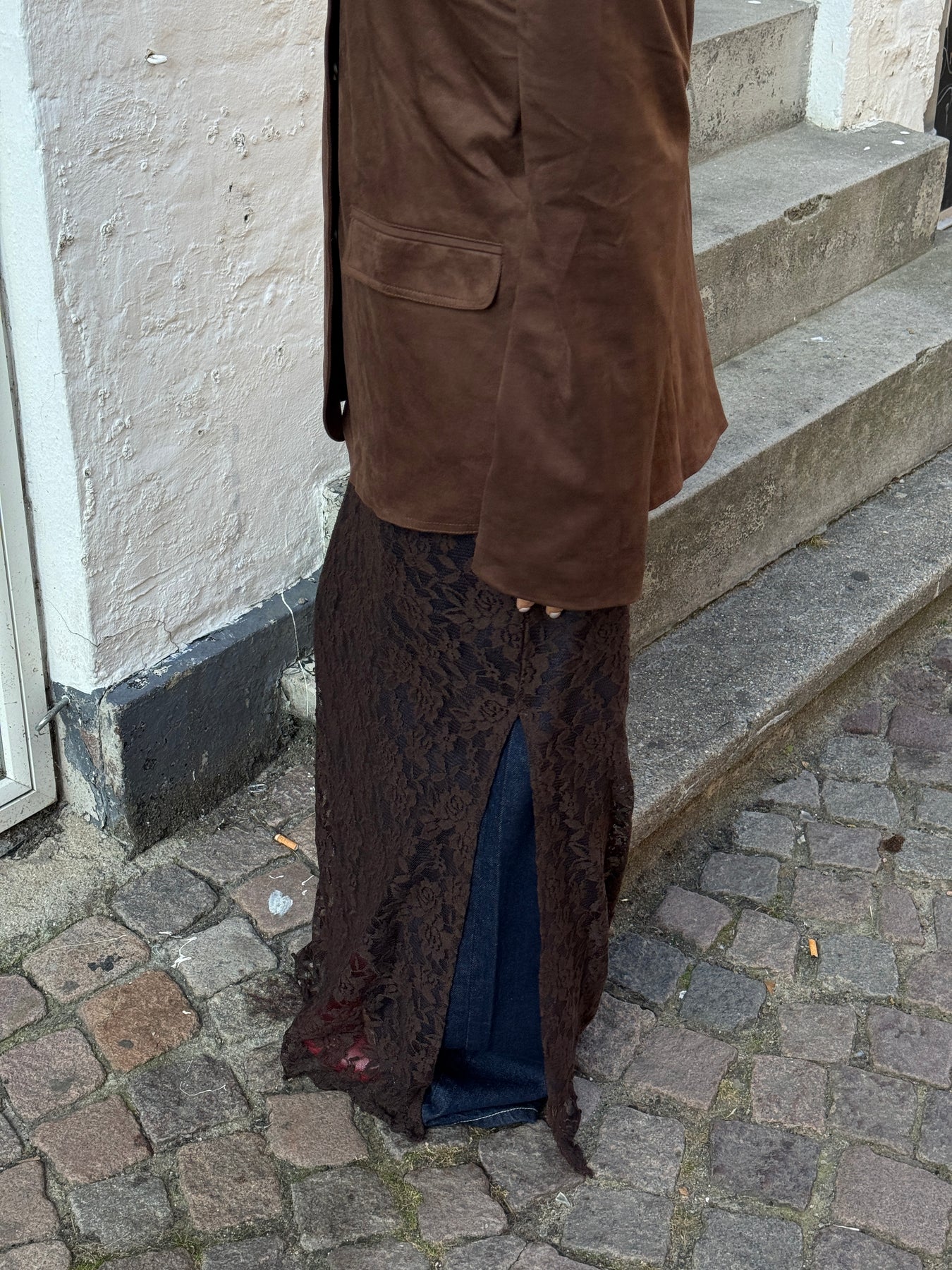 NIÐURDEILUR | AISHA brown