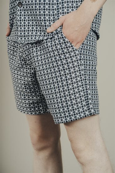 SHORTS | TULIO