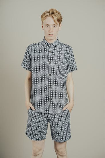 SHORTS | TULIO
