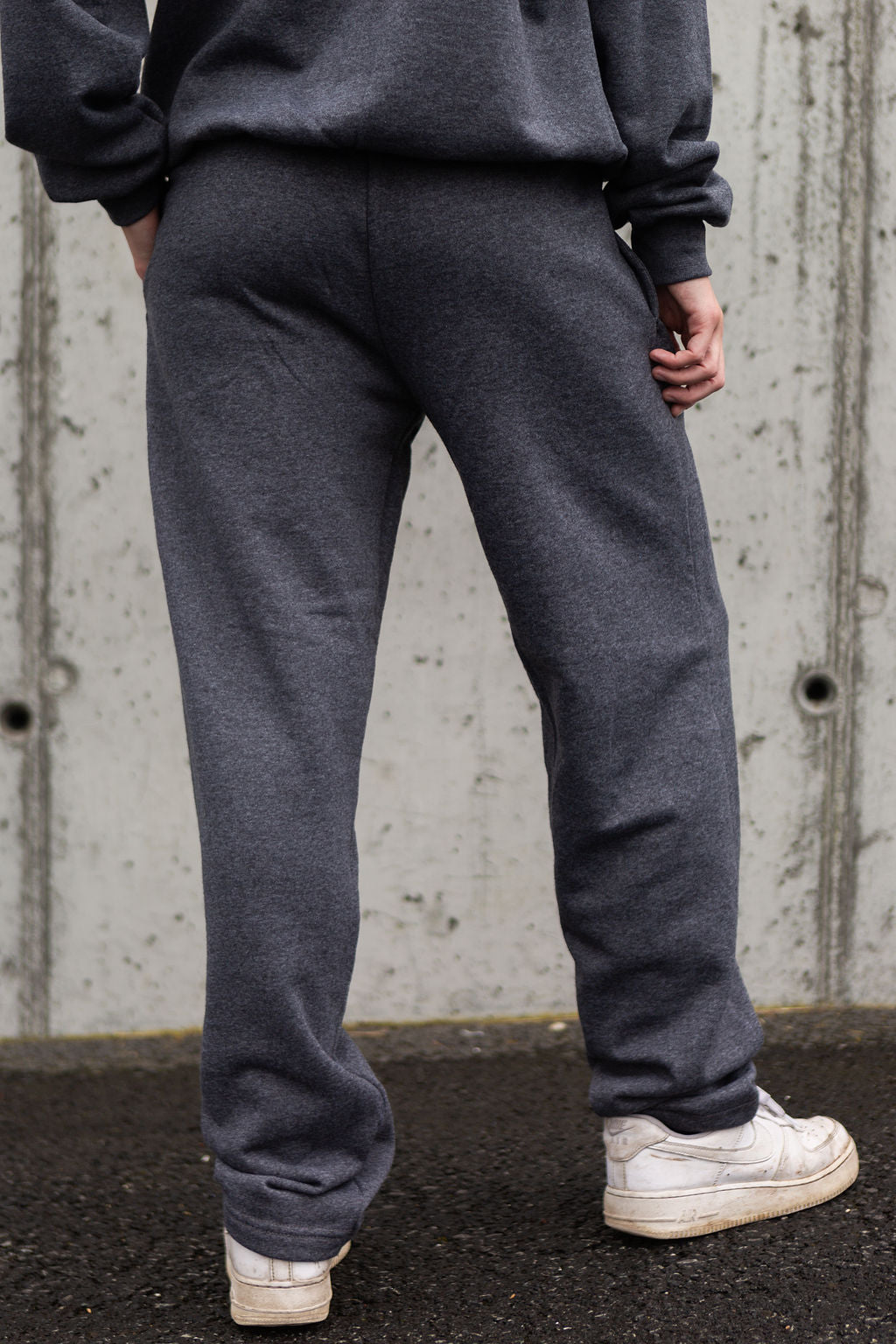 SWEATPANTS | FRUIT darkgrey