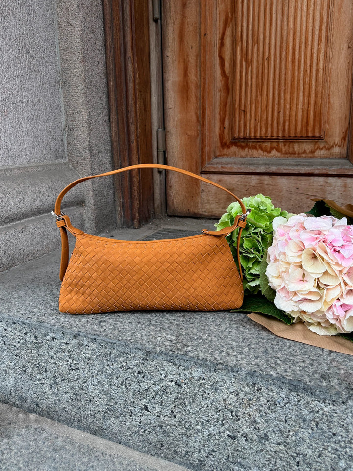 TASKA | CHARLOTTE BAGUETTE cognac