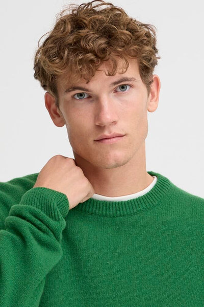 TROYGGJA | KARL green