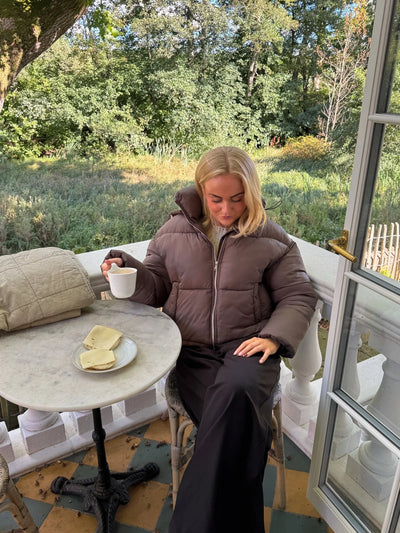 JAKKI | JOSEFINE PUFFER