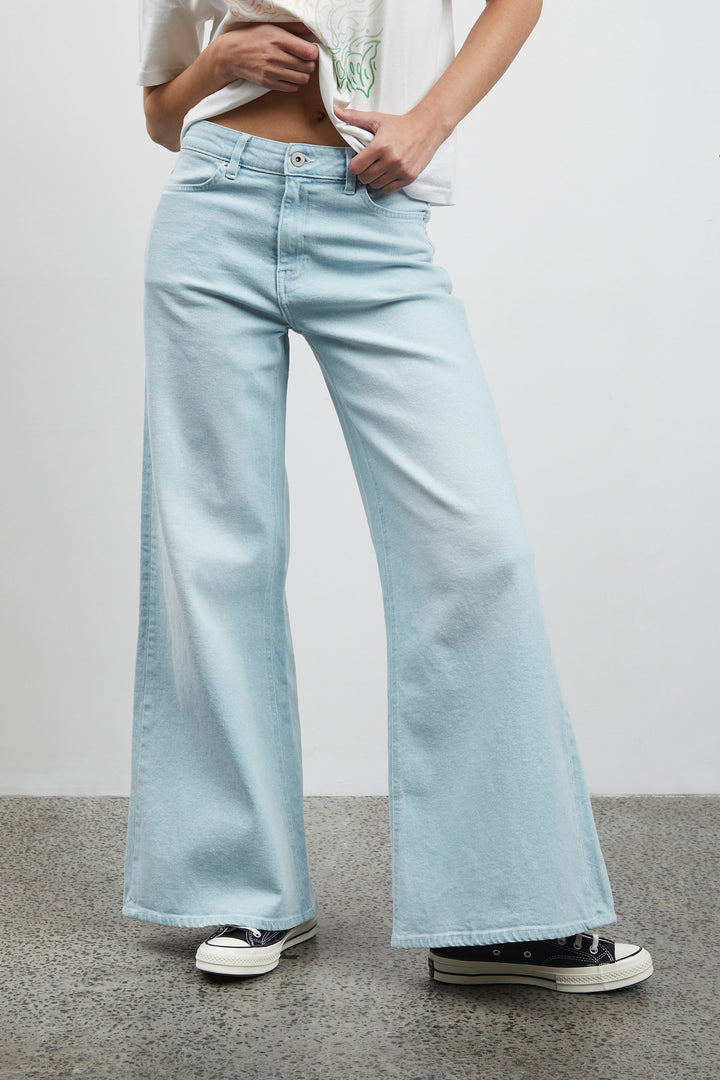 JEANS | IHCARLEY