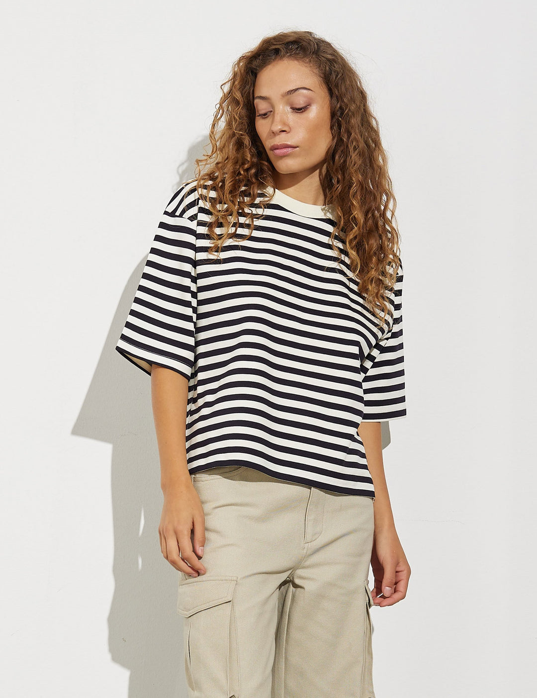 T-SHIRT | EMRYSsvart
