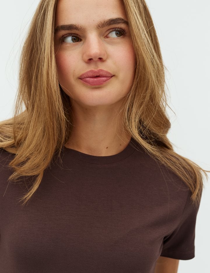 T-SHIRT | JULIE-M java