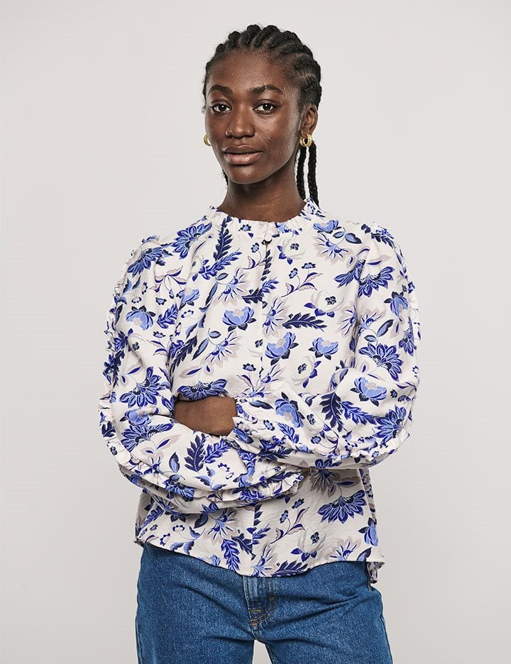 SKJÚRTA | VIONNET