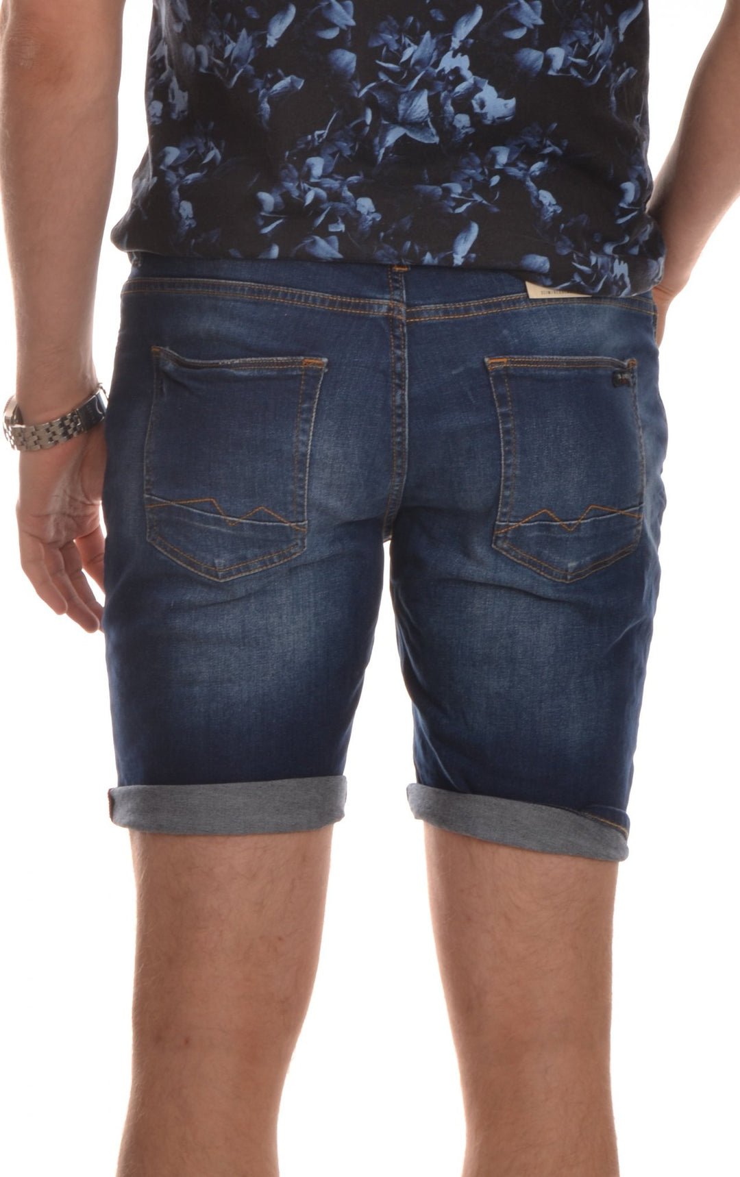 Shorts 2x599,-