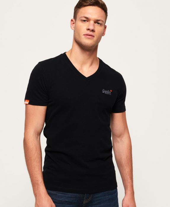T-Shirt við V hálsi